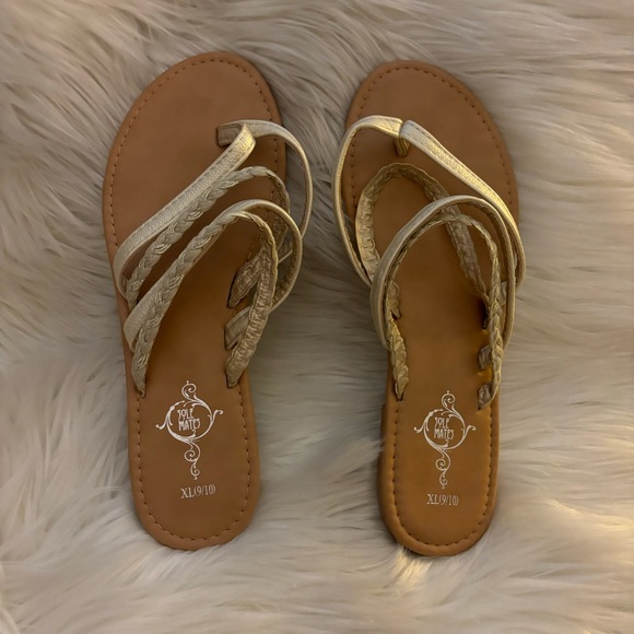 Sole Mates strappy flip flops - Picture 2 of 4